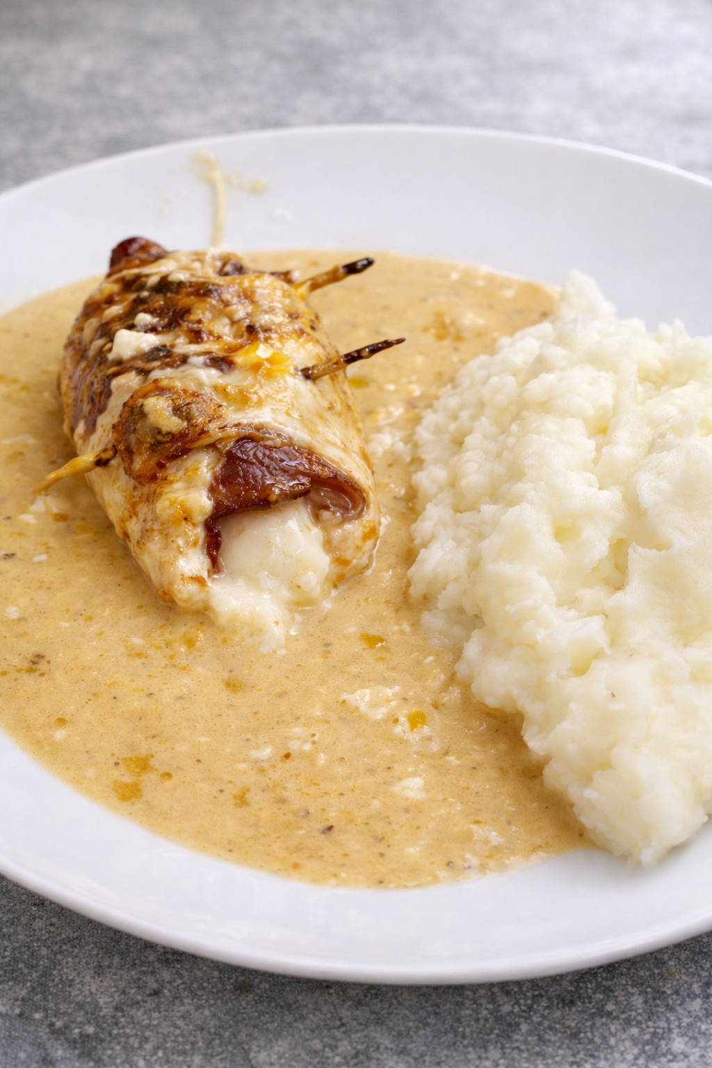 Hähnchen-Rouladen mit Zitronen-Kartoffelpüree